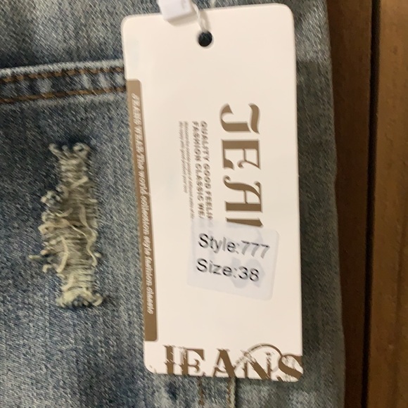 Woman’s Jeans By Jeans Wear, Size 38, Distressed With Patches - Picture 3 of 9